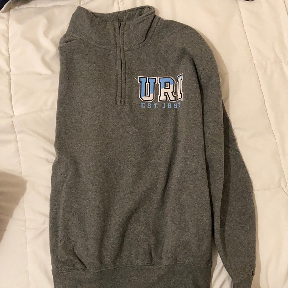 University of Rhode Island quarter zip sweatshirt size M